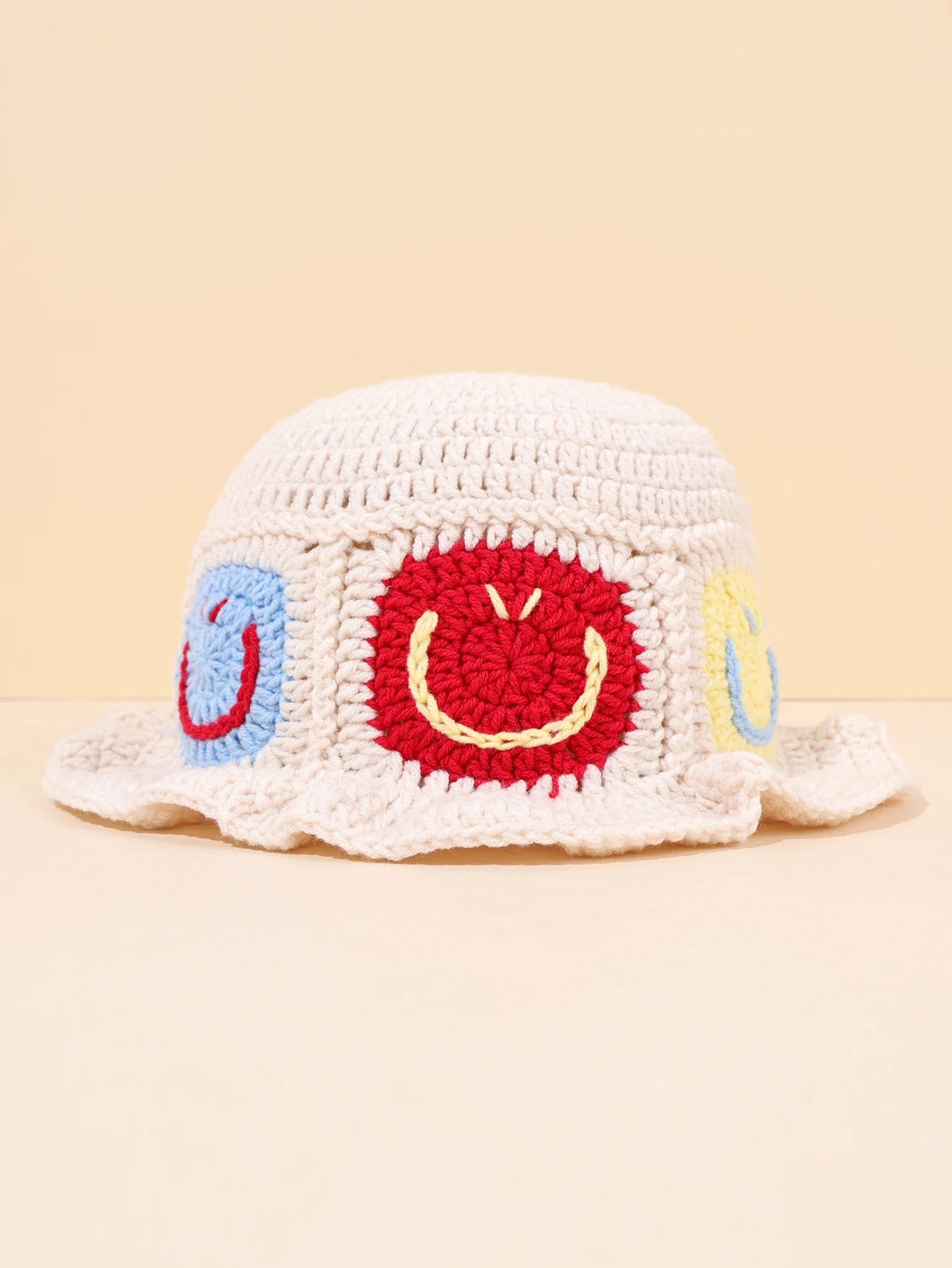 Smiley Knitted Warm Bucket Hat