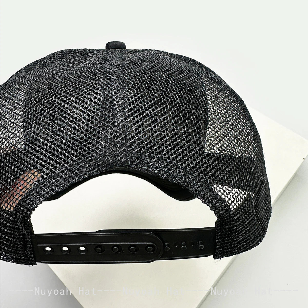 Cartoon Graffiti Printed Colorblock Mesh Snapback Cap