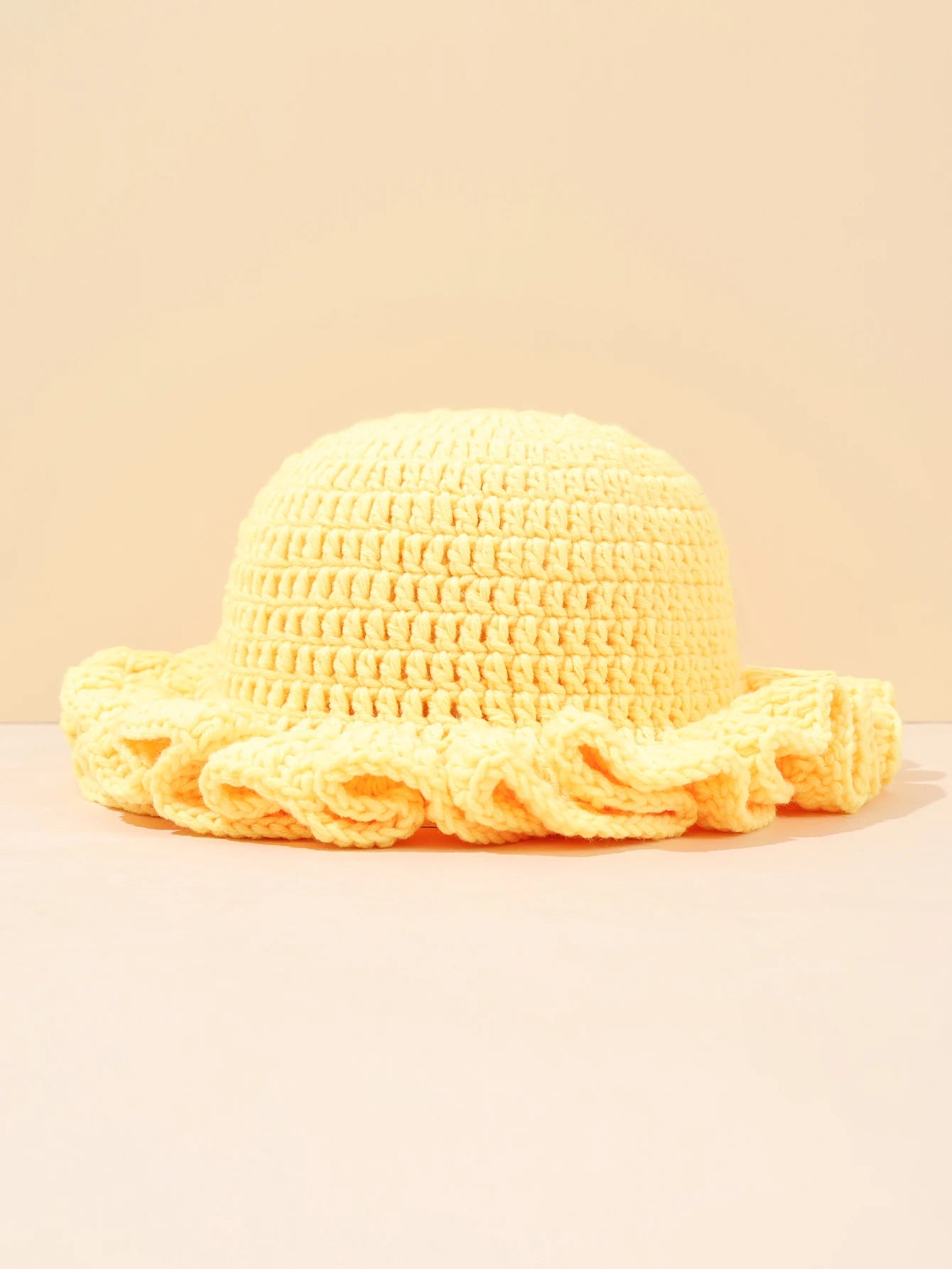 Women Vintage Crochet Black Ruffled Bucket Hat