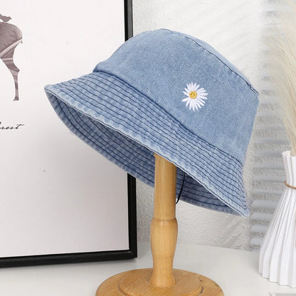 Vintage Do Old Embroidery Single Daisy