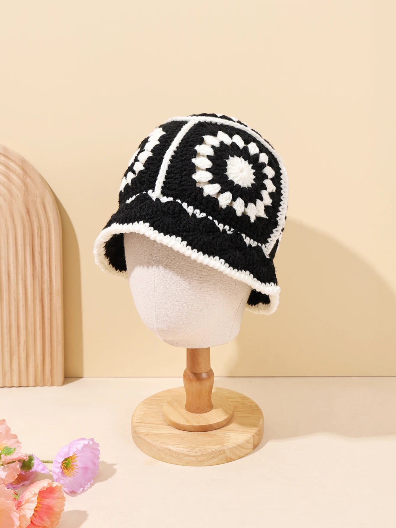 Women Vintage Geometric Crochet Bucket Hat