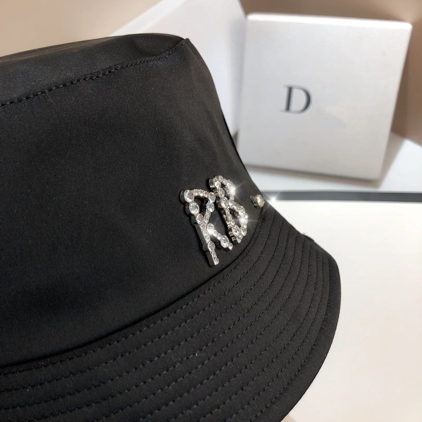 Luxury Rhinestone Letter RB Bucket Hat Designer