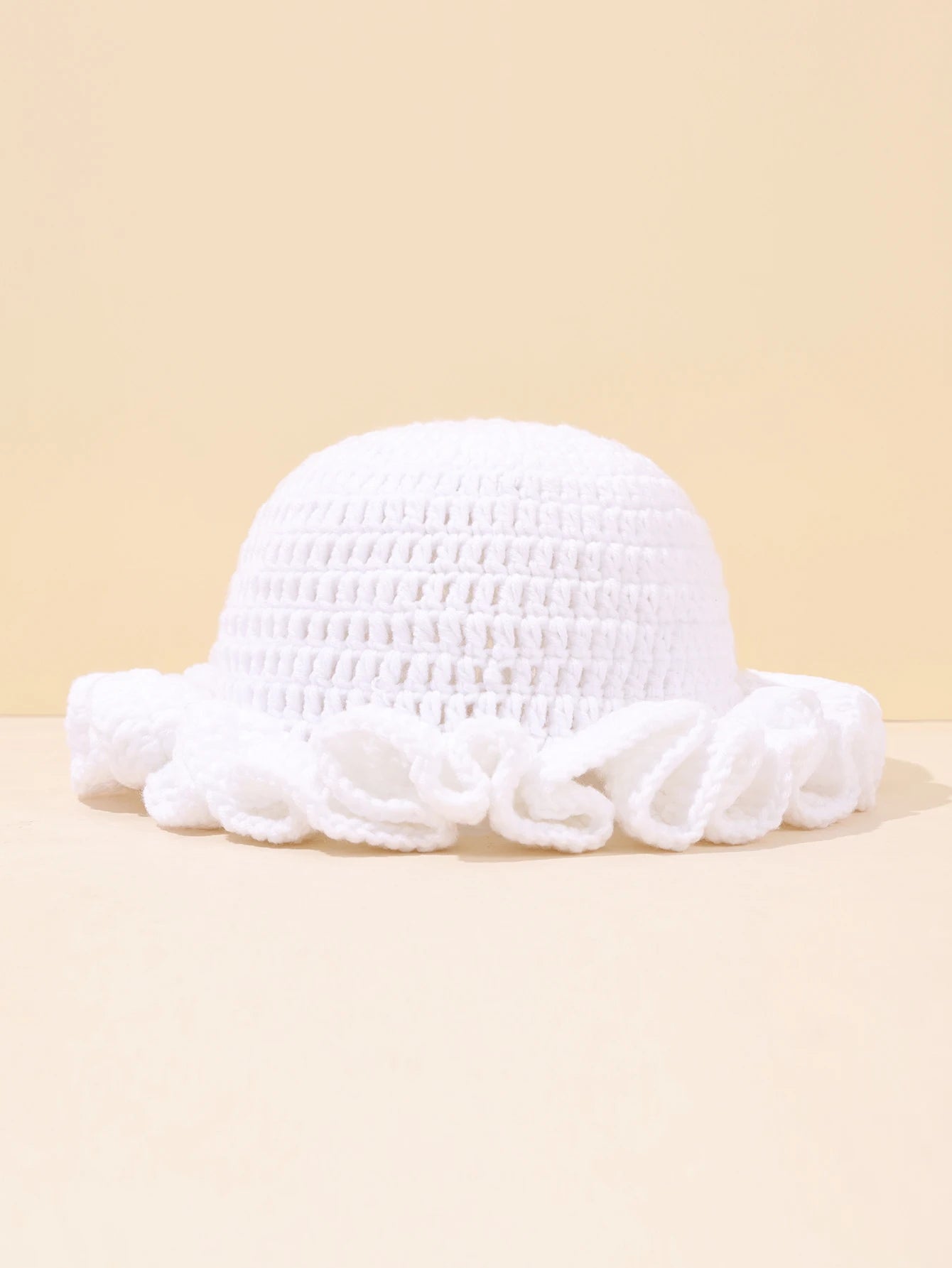 Women Vintage Crochet Black Ruffled Bucket Hat