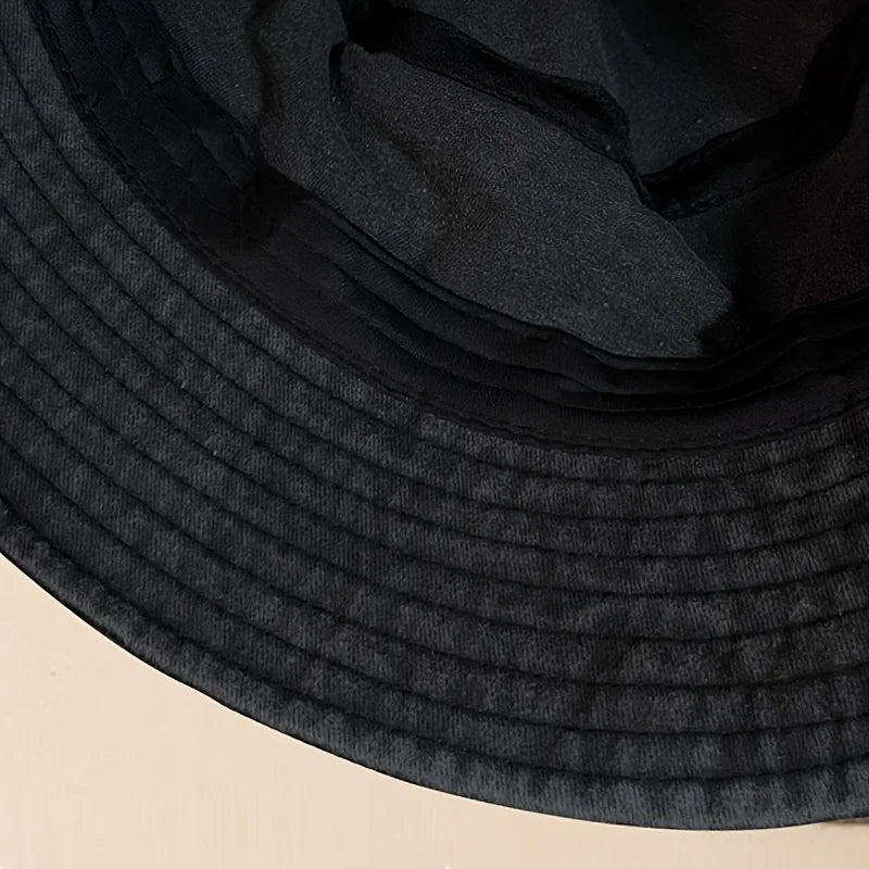 A Unisex Fashion Versatile Letter Heart Print Bucket Hat