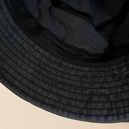 A Unisex Fashion Versatile Letter Heart Print Bucket Hat
