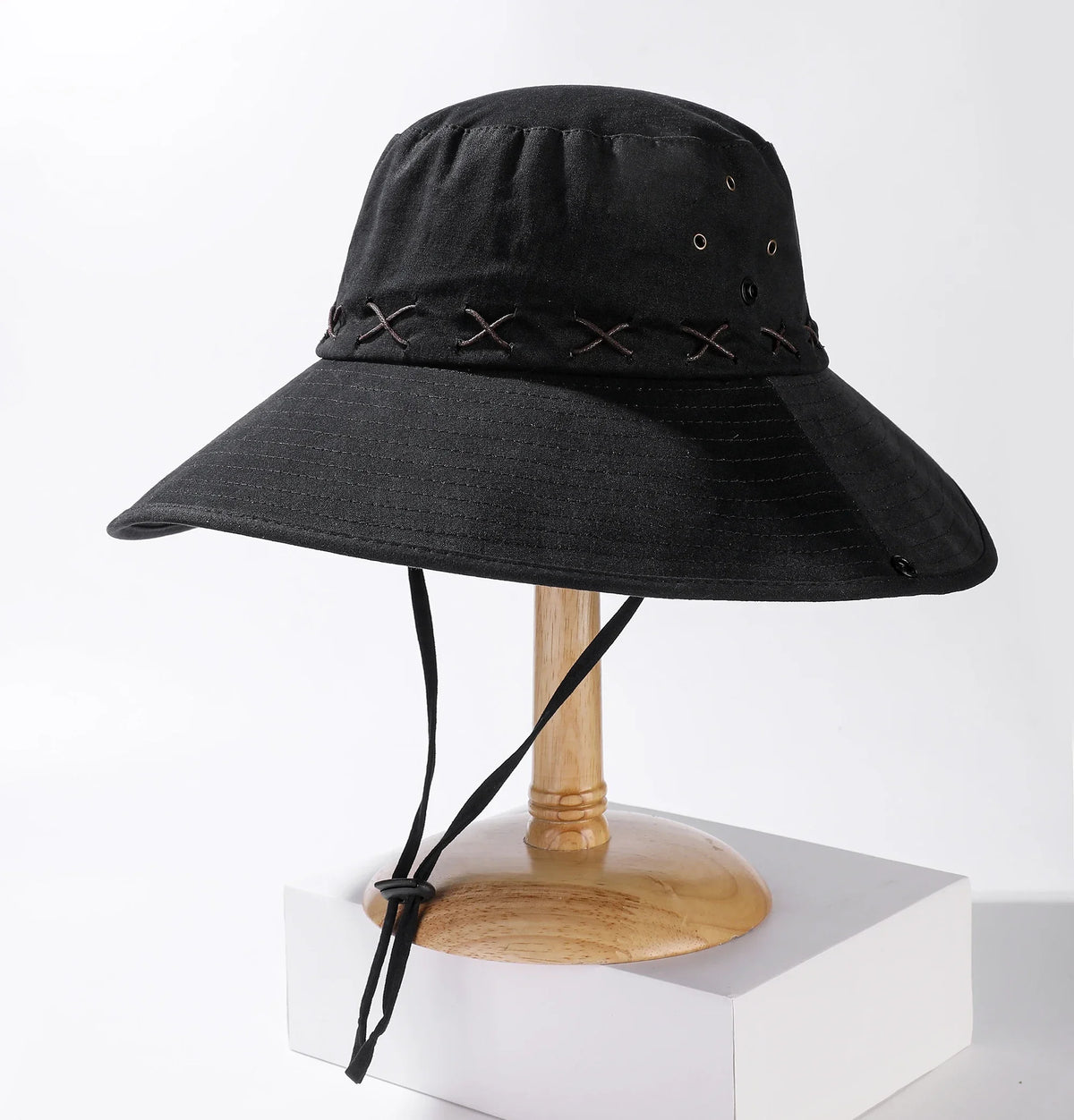 Wide Brim UV Protection Bucket Hat With Windproof Strap
